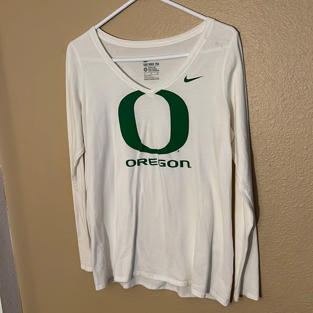 Mike women’s XL University of Oregon tee